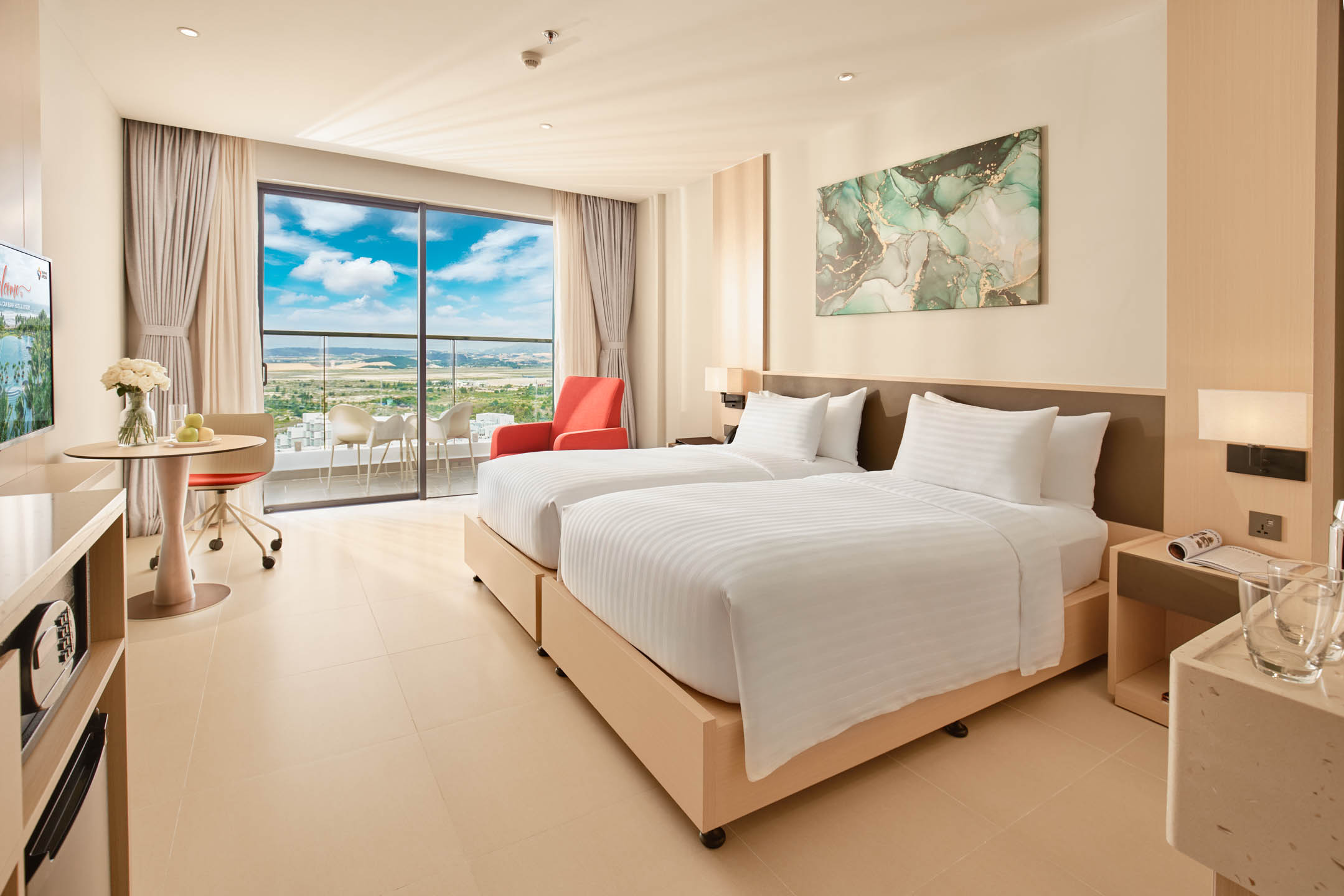 Deluxe Room Balcony With Moutain view